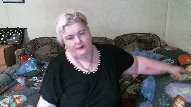 Snapshot of Lana555 chatting on October 10, 9:52 pm Lana555 online show from October 10, 9:52 pm