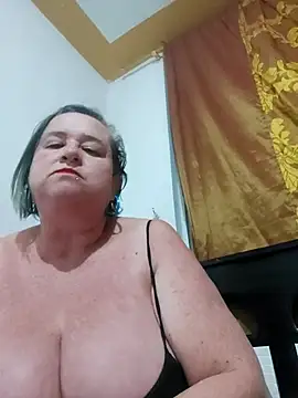 Miss-tetas online show from November 13, 1:37 am