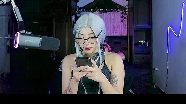 Shisuku Sophi online show from November 23, 3:09 am