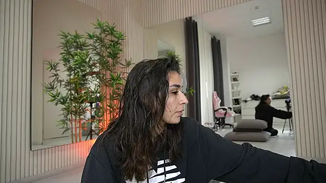 Snapshot of EmmaBlanco chatting on October 9, 7:40 pm EmmaBlanco online show from October 9, 7:40 pm