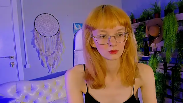 MollyJiggles online show from October 16, 1:14 pm