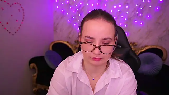 SofieBloom online show from March 5, 1:23 am