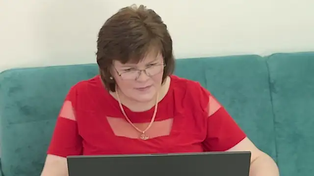 Snapshot of Sandra_Sunrise chatting on October 13, 9:56 am Sandra Sunrise online show from October 13, 9:56 am