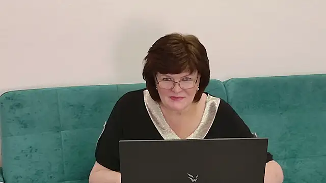 Sandra Sunrise online show from December 5, 11:00 am