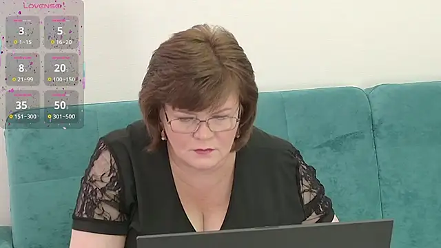 Snapshot of Sandra_Sunrise chatting on October 3, 8:30 am Sandra Sunrise online show from October 3, 8:30 am