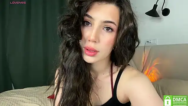 LolaTeaseX online show from April 16, 2:45 am