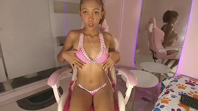 Snapshot of biancaa_18 chatting on October 23, 7:42 pm biancaa 18 online show from October 23, 7:42 pm