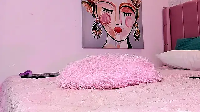 Emma Cruz1 online show from September 16, 5:10 pm