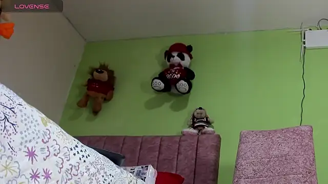 hot Dariana pantyhose online show from October 21, 1:04 pm