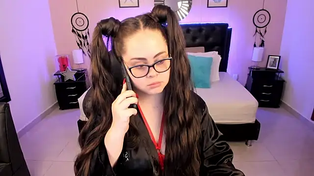 LolaVillalobos online show from March 22, 12:44 pm