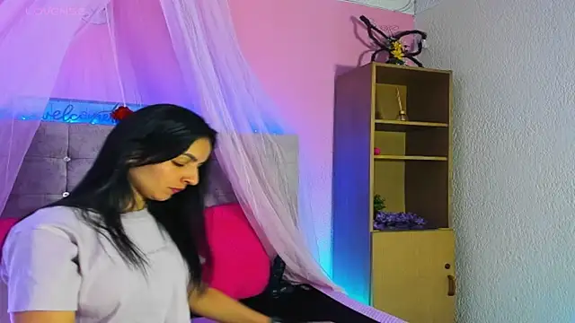 karol rose online show from November 25, 10:10 pm