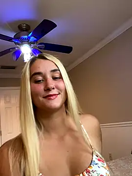Kaylayoung12 online show from September 9, 10:42 pm