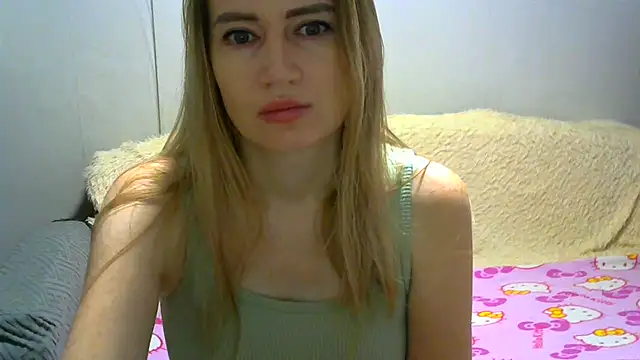 Snapshot of JessFoxxx chatting on October 14, 3:53 am JessFoxxx online show from October 14, 3:53 am