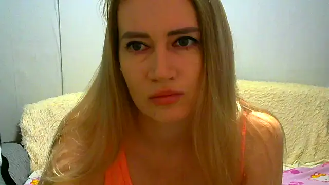 Snapshot of JessFoxxx chatting on October 3, 3:55 am JessFoxxx online show from October 3, 3:55 am