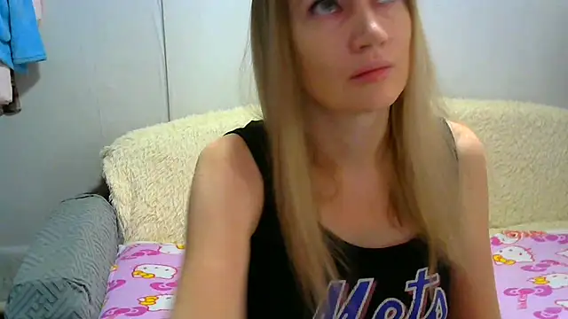 Snapshot of JessFoxxx chatting on October 22, 4:06 am JessFoxxx online show from October 22, 4:06 am