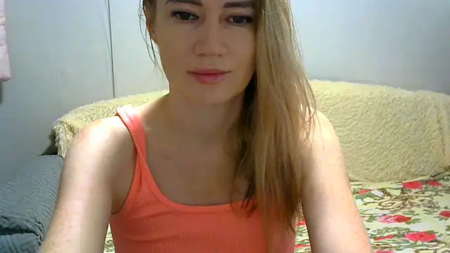 Snapshot of JessFoxxx chatting on October 21, 3:43 am JessFoxxx online show from October 21, 3:43 am