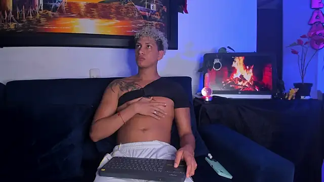 ECSTASYX2 2001 online show from February 25, 4:55 am