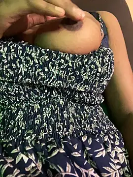 Snapshot of its_ur_flora chatting on October 29, 5:01 am its ur flora online show from October 29, 5:01 am