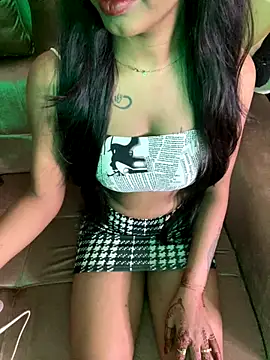 Snapshot of its_ur_flora chatting on October 20, 2:47 am its ur flora online show from October 20, 2:47 am