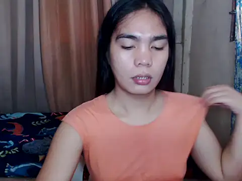 Snapshot of Simple_Martina chatting on October 17, 2:15 am Simple Martina online show from October 17, 2:15 am