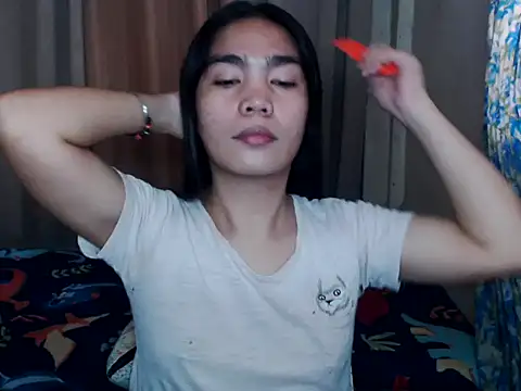 Snapshot of Simple_Martina chatting on October 16, 2:14 am Simple Martina online show from October 16, 2:14 am