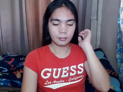 Snapshot of Simple_Martina chatting on October 7, 1:21 am Simple Martina online show from October 7, 1:21 am