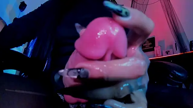 Snapshot of mia_carter88 chatting on October 2, 1:38 pm mia carter88 online show from October 2, 1:38 pm