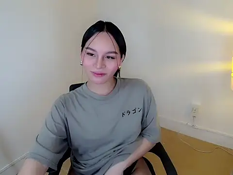 holly tabby online show from January 11, 9:53 pm