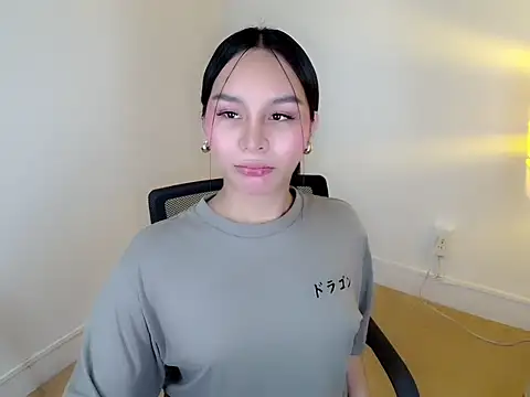 holly tabby online show from January 9, 9:41 pm