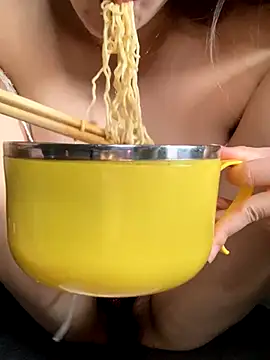 Snapshot of meiiijr55 chatting on September 21, 5:50 am meiiijr55 online show from September 21, 5:50 am