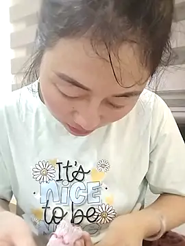 babychill09 online show from October 7, 12:53 pm