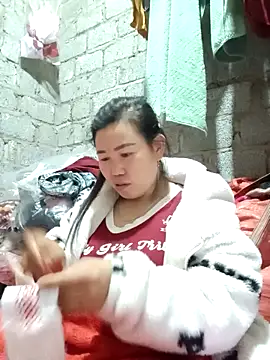 Snapshot of jienrrr chatting on October 14, 1:30 am jienrrr online show from October 14, 1:30 am