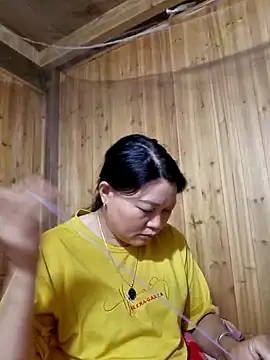 yoowwmr online show from November 5, 2:55 pm