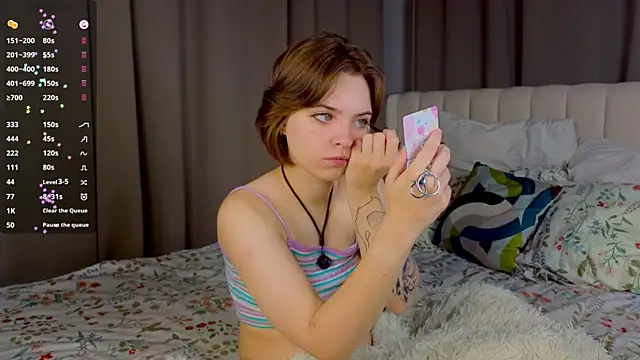 PolIyBowman online show from October 3, 3:17 pm