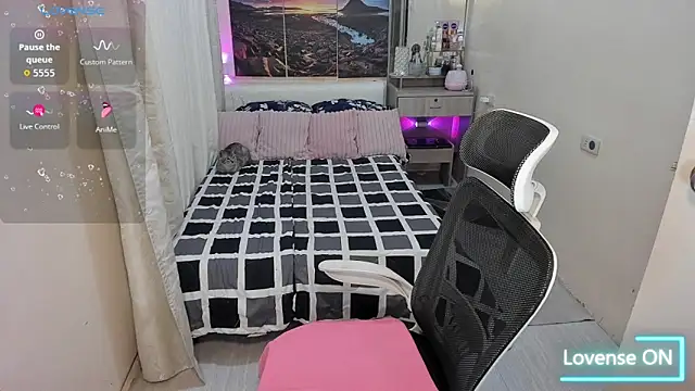 Snapshot of Miss_VictoriaWilliams chatting on September 22, 7:56 pm Miss VictoriaWilliams online show from September 22, 7:56 pm