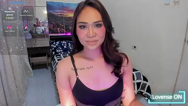 Snapshot of Miss_VictoriaWilliams chatting on October 19, 5:15 pm Miss VictoriaWilliams online show from October 19, 5:15 pm