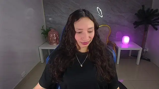 Snapshot of evageline_s chatting on September 9, 3:39 am evageline s online show from September 9, 3:39 am