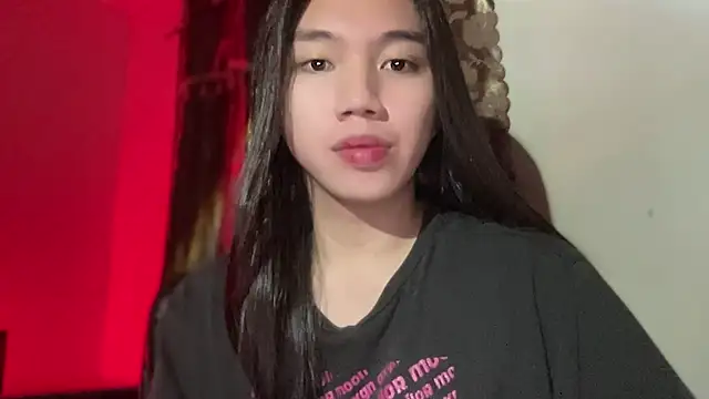 Snapshot of kat_mire chatting on October 31, 5:06 pm kat mire online show from October 31, 5:06 pm