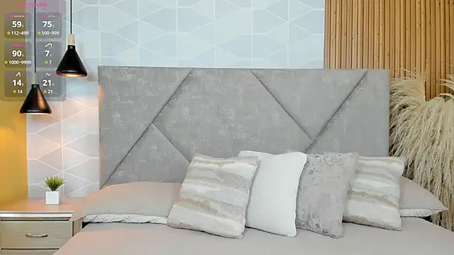 Snapshot of Jade_Whisper chatting on October 23, 1:55 am Jade Whisper online show from October 23, 1:55 am