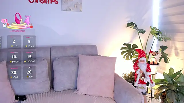 Estrer collins online show from December 22, 7:17 pm