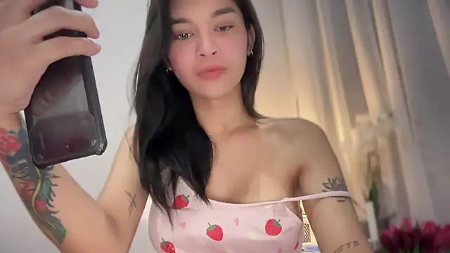 asiansmilexx online show from September 27, 3:25 am