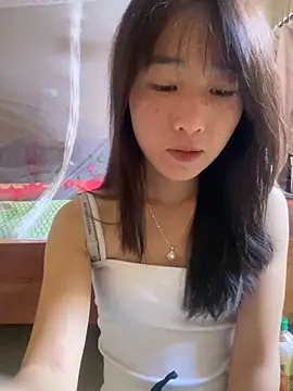 Snapshot of oneyou_400 chatting on October 27, 2:51 am oneyou 400 online show from October 27, 2:51 am