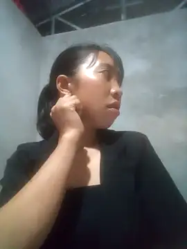 Snapshot of emaame68 chatting on September 20, 1:09 pm emaame68 online show from September 20, 1:09 pm