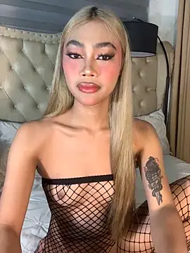 Snapshot of Innocent_yanixx69 chatting on September 29, 9:14 am Innocent yanixx69 online show from September 29, 9:14 am