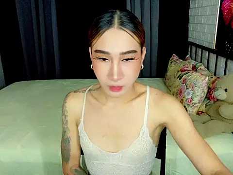 TRANSGODDESSA online show from September 30, 5:35 am