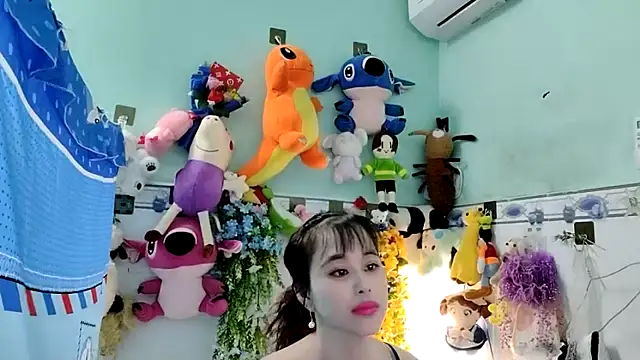 Snapshot of emgaixinhngoan chatting on October 31, 2:46 am emgaixinhngoan online show from October 31, 2:46 am