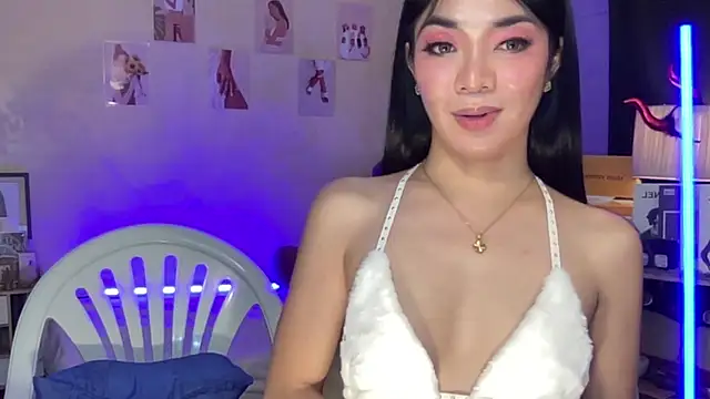 CassieXMarga online show from December 21, 12:31 pm