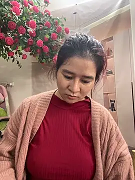 Snapshot of Bollozzy_89 chatting on October 31, 6:50 am Bollozzy 89 online show from October 31, 6:50 am