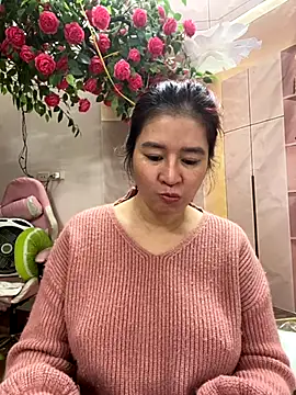 Snapshot of Bollozzy_89 chatting on October 24, 5:03 am Bollozzy 89 online show from October 24, 5:03 am