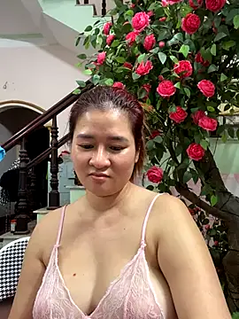 Snapshot of Bollozzy_89 chatting on September 21, 2:49 pm Bollozzy 89 online show from September 21, 2:49 pm